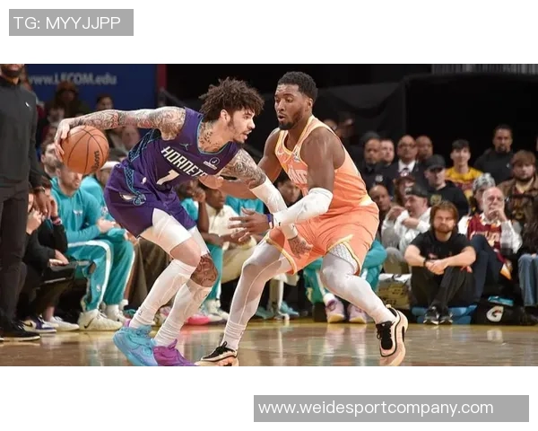 米切尔第四节狂砍24分追平詹姆斯加兰独占队史第一