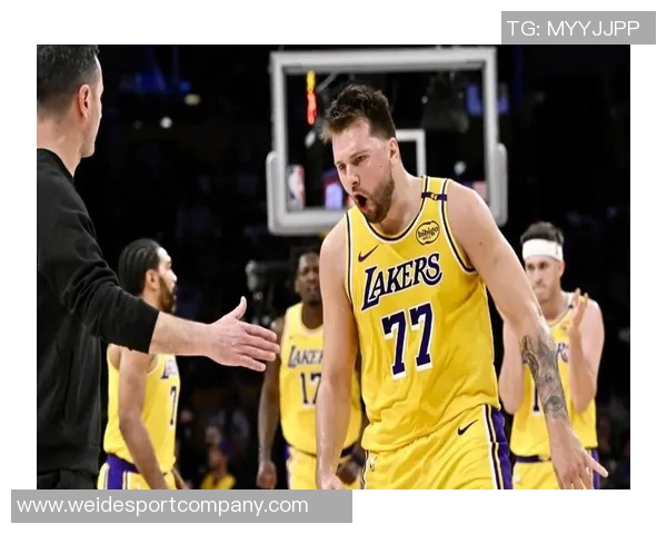 湖人和东契奇曾向雄鹿探询交易字母哥的可能性