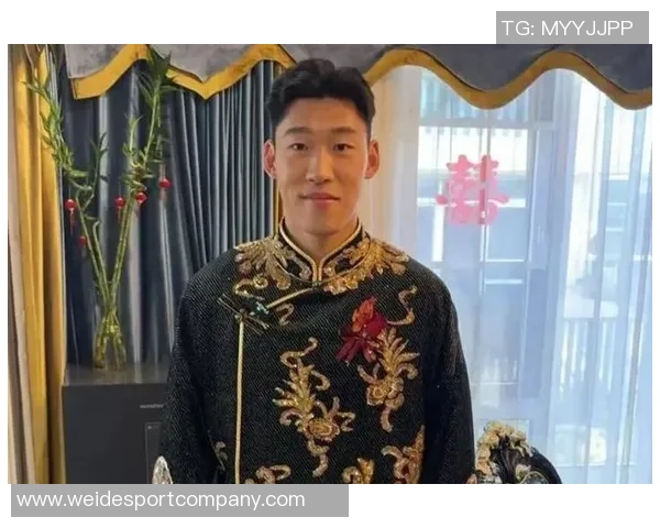 申花遭广岛逆袭朱辰杰失位致荒木隼人头球破门球队陷入困境